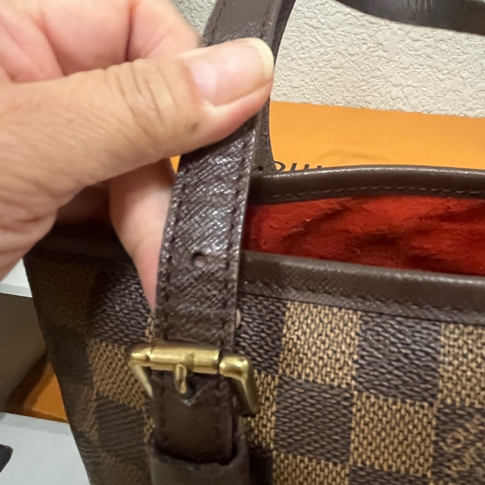 Louis Vuitton Brown Checkered Tote Bag with Gold Accents - Picture 12 of 12